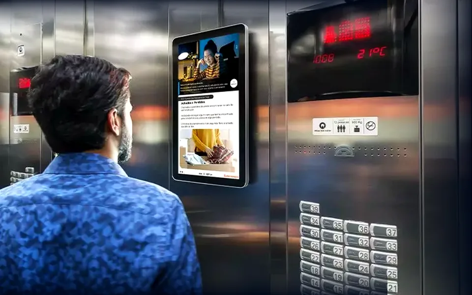 Digital Signage
